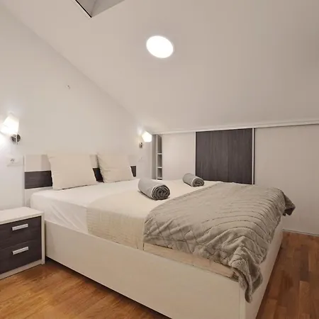 Apartment L Bacina